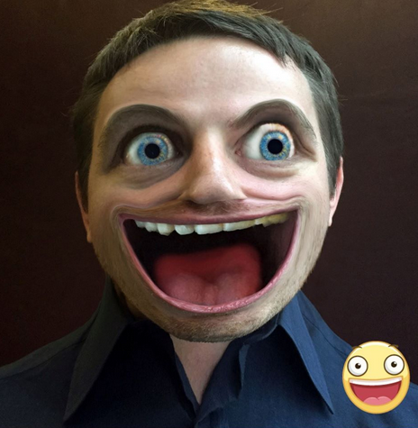 大笑