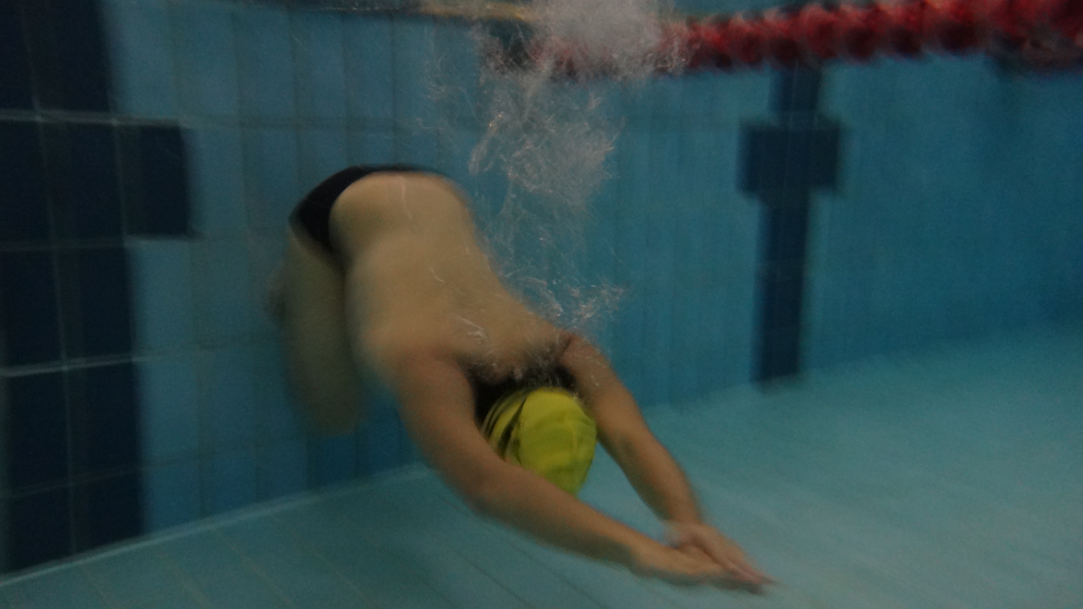 救生游法-潛泳1